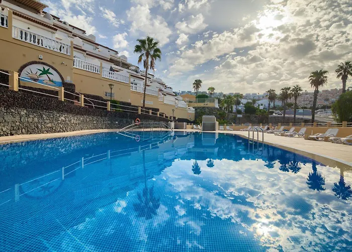 With Balcony - Sunny Holidays Tenerife 公寓