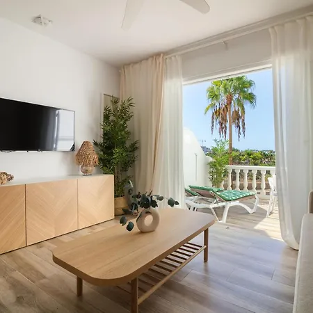 With Balcony - Sunny Holidays Tenerife Apartment Costa Adeje (Tenerife)