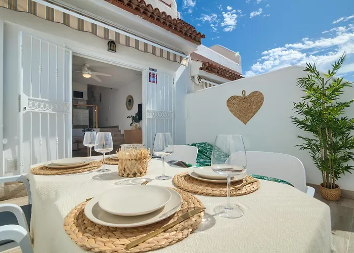 With Balcony - Sunny Holidays Tenerife Apartament