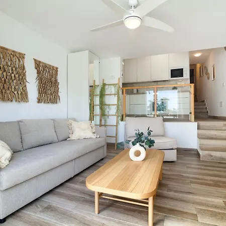 דירה With Balcony - Sunny Holidays Tenerife אדחה